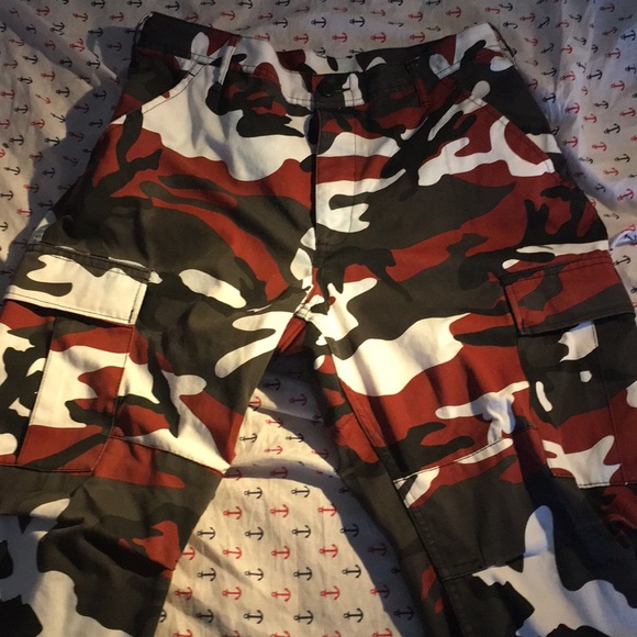 Cargo pants - Picture 1 of 2